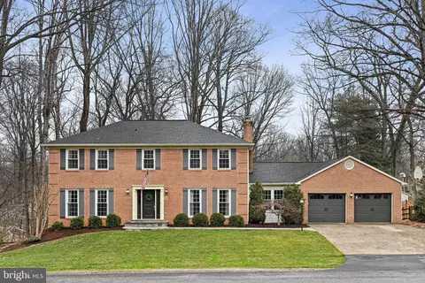 11202 Cranbrook Ln, Oakton, VA 22124