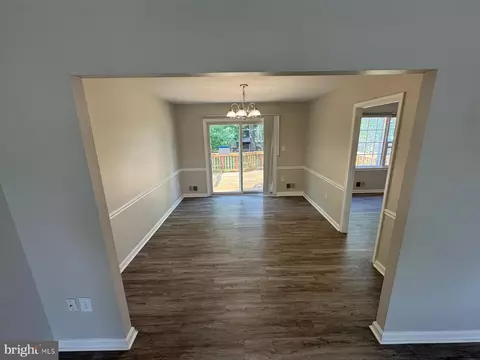 7918 Edinburgh Dr, Springfield, VA 22153 photo 13