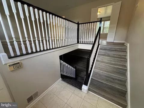 7918 Edinburgh Dr, Springfield, VA 22153 photo 31