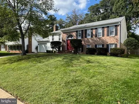 7918 Edinburgh Dr, Springfield, VA 22153 photo 2