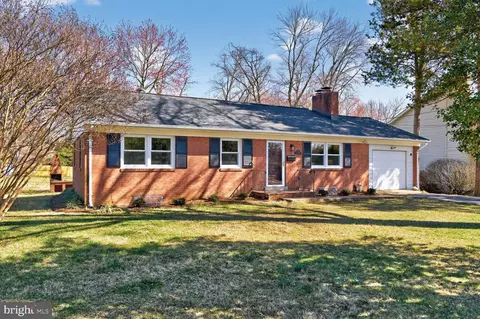 3229 Magnolia Ave, Falls Church, VA 22041
