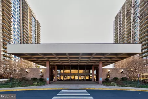 5501 Seminary Rd #2612S, Falls Church, VA 22041