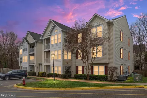 7502 B Calderon Ct #266, Alexandria, VA 22306