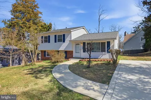 5719 La Vista Dr, Alexandria, VA 22310