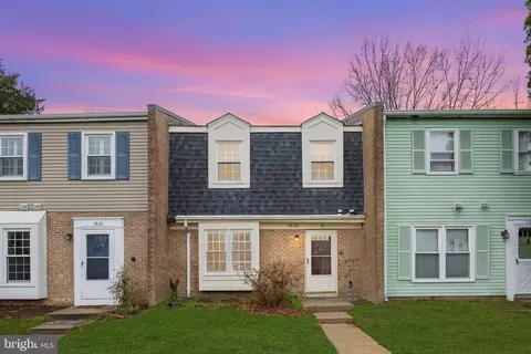 5822 Burke Manor Ct, Burke, VA 22015