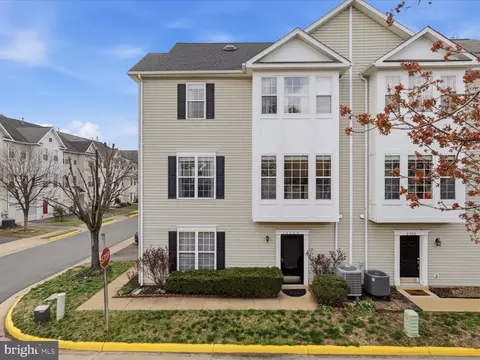 Exterior - 13480 Stanton Pl, Herndon, VA 20171 photo 1 of 7