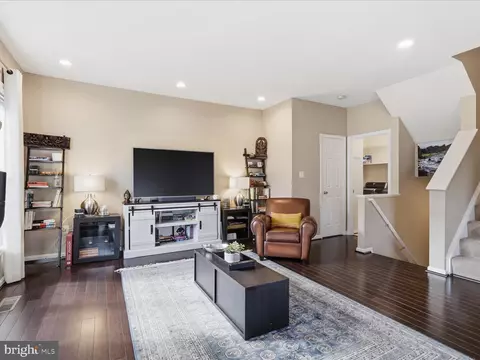 Living - 13480 Stanton Pl, Herndon, VA 20171 photo 5 of 5