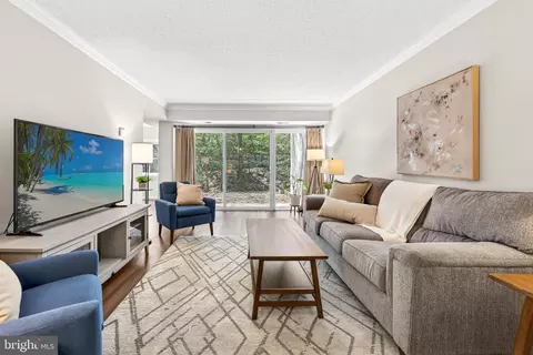 11735 Ledura Ct #T1, Reston, VA 20191