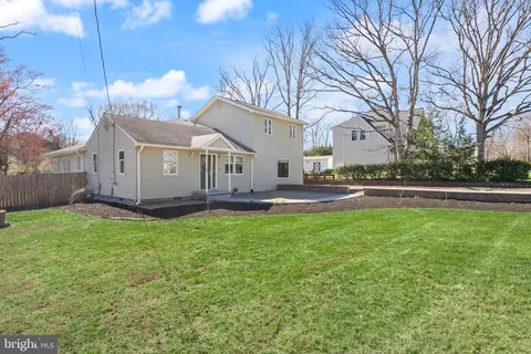 Exterior - 8737 Redman St, Springfield, VA 22153 photo 7 of 10