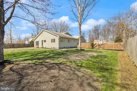 Exterior - 8737 Redman St, Springfield, VA 22153 photo 9 of 10