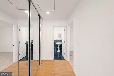 Entry Way - 8737 Redman St, Springfield, VA 22153 photo 5 of 5