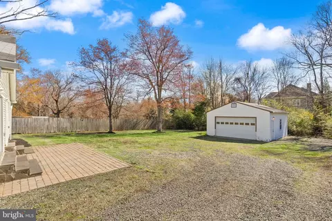 Exterior - 8737 Redman St, Springfield, VA 22153 photo 3 of 10