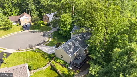 View/Area - 6404 Phillip Ct, Springfield, VA 22152 photo 1 of 2