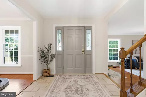 Entry Way - 6404 Phillip Ct, Springfield, VA 22152 photo 1 of 9