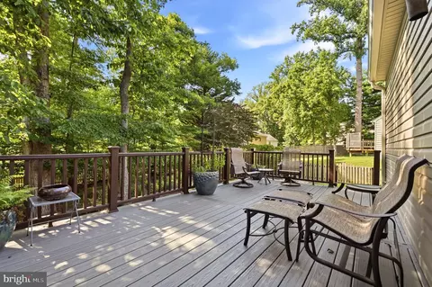 Exterior - 6404 Phillip Ct, Springfield, VA 22152 photo 7 of 10