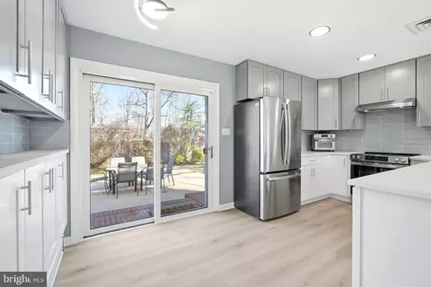 7917 Ashton St, Alexandria, VA 22309