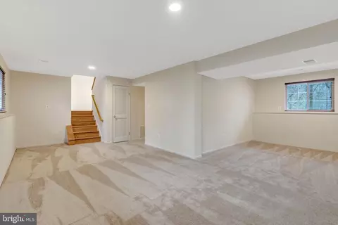 7743 Middle Valley Dr, Springfield, VA 22153 photo 14