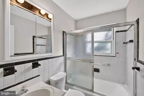Bath - 6001 Dinwiddie St, Springfield, VA 22150 photo 1 of 2