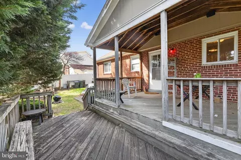 Exterior - 6001 Dinwiddie St, Springfield, VA 22150 photo 4 of 5