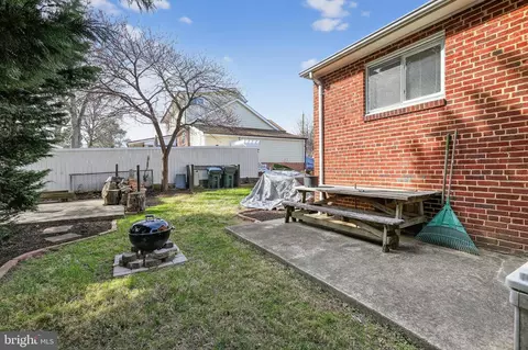 Exterior - 6001 Dinwiddie St, Springfield, VA 22150 photo 5 of 5