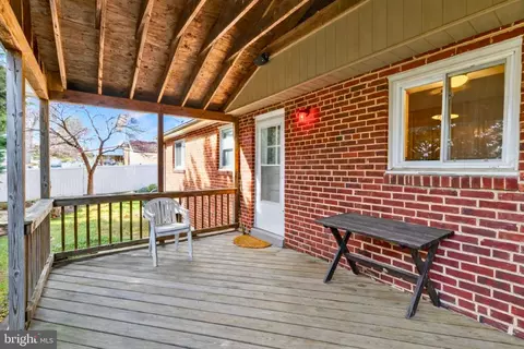 Exterior - 6001 Dinwiddie St, Springfield, VA 22150 photo 3 of 5