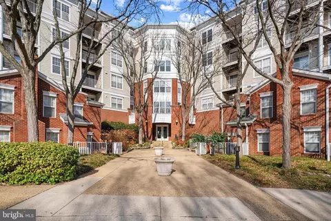 1625 International Dr #314, Mclean, VA 22102