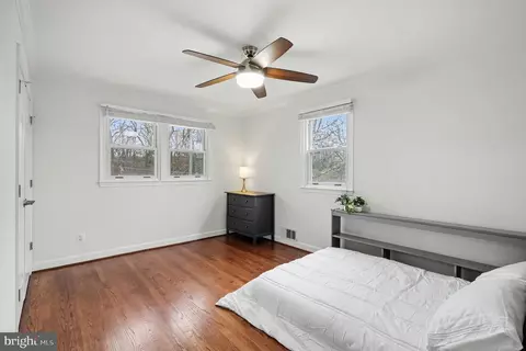 Bedroom - 5633 Inverchapel Rd, Springfield, VA 22151 photo 2 of 6