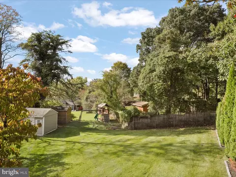 Exterior - 5633 Inverchapel Rd, Springfield, VA 22151 photo 3 of 3