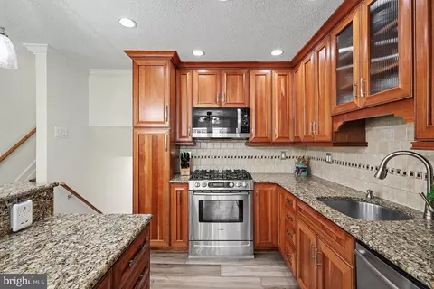 Kitchen - 5633 Inverchapel Rd, Springfield, VA 22151 photo 1 of 1