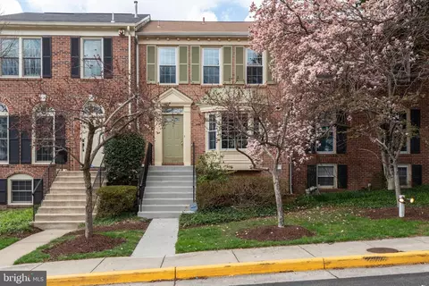 6502 Westhaven Ln, Springfield, VA 22150