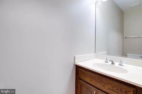 Bath - 6502 Westhaven Ln, Springfield, VA 22150 photo 1 of 5