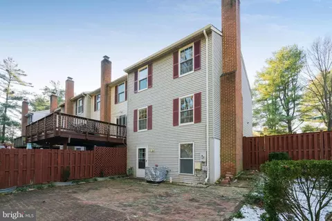 Exterior - 6515 Field Master Dr, Springfield, VA 22152 photo 5 of 8