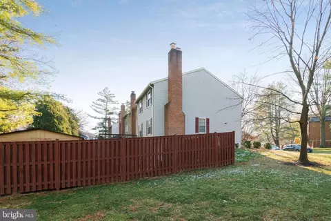 Exterior - 6515 Field Master Dr, Springfield, VA 22152 photo 2 of 8