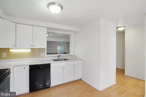 Kitchen - 6515 Field Master Dr, Springfield, VA 22152 photo 3 of 3