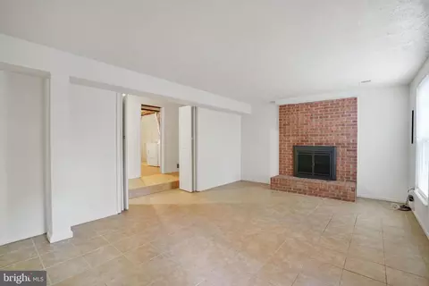 Living - 6515 Field Master Dr, Springfield, VA 22152 photo 8 of 11