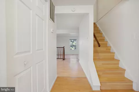 Entry Way - 6515 Field Master Dr, Springfield, VA 22152 photo 2 of 3