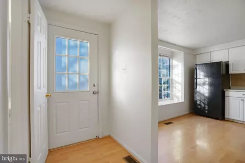 Entry Way - 6515 Field Master Dr, Springfield, VA 22152 photo 1 of 3