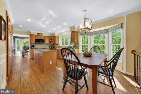7923 Donegal Ln, Springfield, VA 22153 photo 11