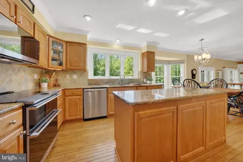 7923 Donegal Ln, Springfield, VA 22153 photo 16