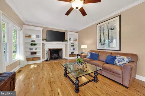 7923 Donegal Ln, Springfield, VA 22153 photo 20