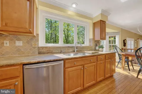 7923 Donegal Ln, Springfield, VA 22153 photo 14
