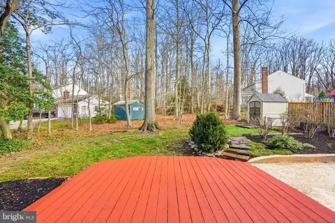 Exterior - 9502 Wallingford Dr, Burke, VA 22015 photo 4 of 7