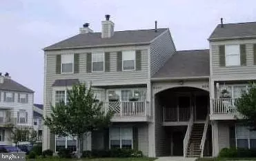 9247 Cardinal Forest Ln #202, Lorton, VA 22079