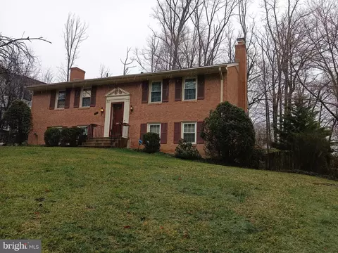4357 Starr Jordan Dr, Annandale, VA 22003