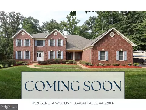 11526 Seneca Woods Ct, Great Falls, VA 22066