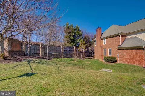7690 Oak Field Ct, Springfield, VA 22153 photo 55