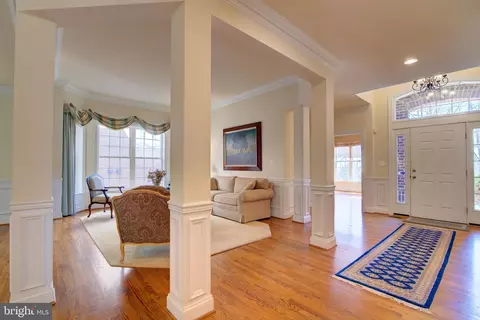 7690 Oak Field Ct, Springfield, VA 22153 photo 17