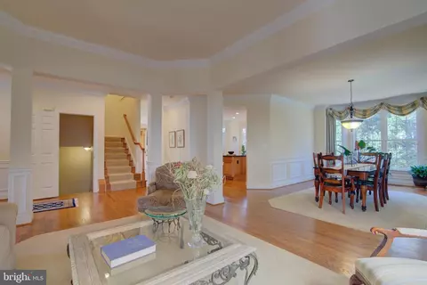 7690 Oak Field Ct, Springfield, VA 22153 photo 18
