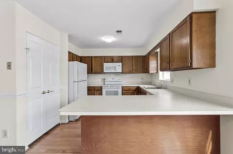 Kitchen - 7937 Edinburgh Dr, Springfield, VA 22153 photo 3 of 4