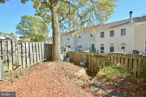 Exterior - 7937 Edinburgh Dr, Springfield, VA 22153 photo 2 of 2